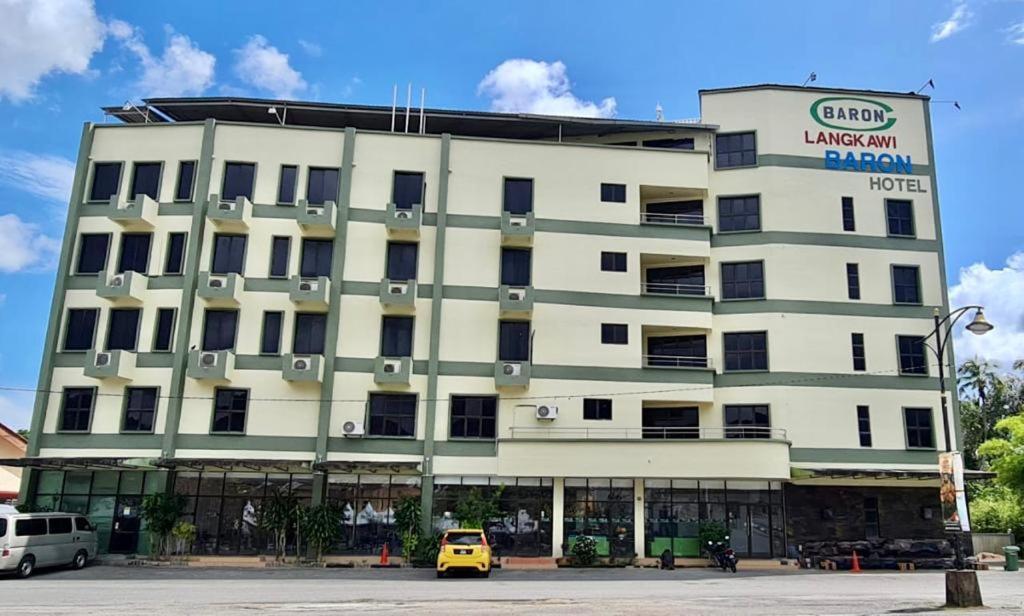 Langkawi Baron Hotel Kuah Buitenkant foto