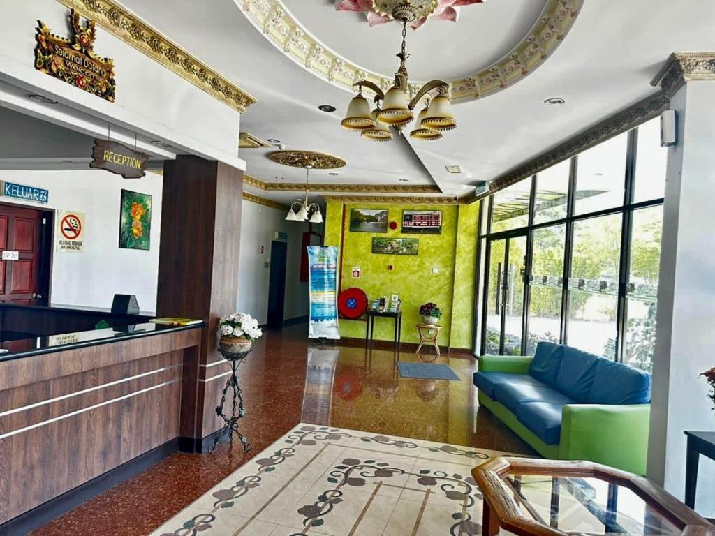 Langkawi Baron Hotel Kuah Buitenkant foto