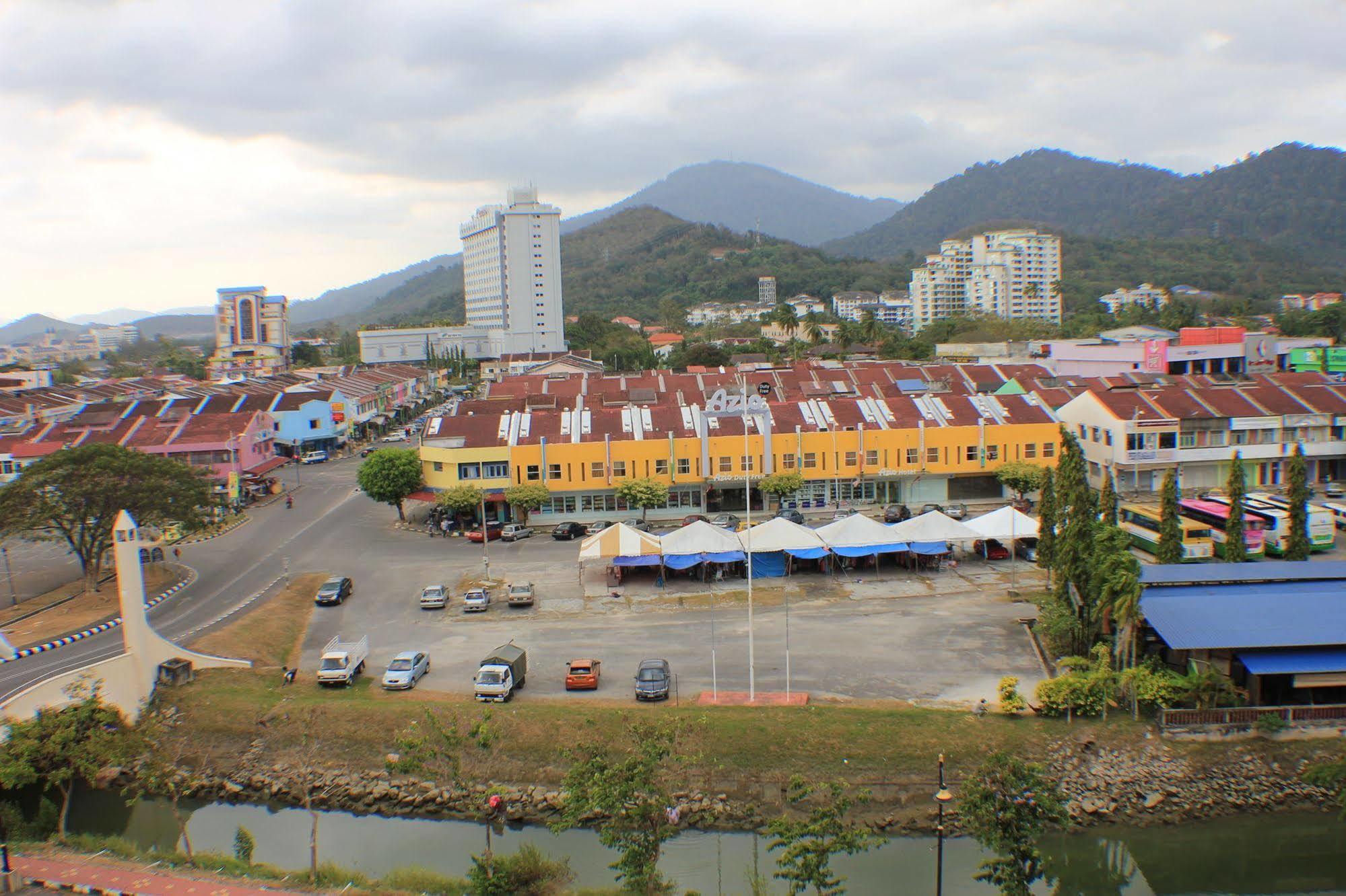 Langkawi Baron Hotel Kuah Buitenkant foto