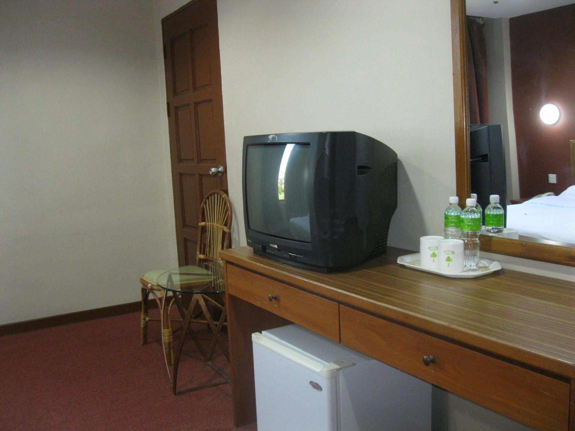 Langkawi Baron Hotel Kuah Buitenkant foto